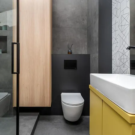 Appartamento Smart - Old Town & Main Train Station - By Upstairs *