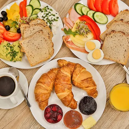 Appartamento Smart - Old Town & Main Train Station - By Upstairs