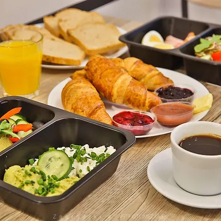 Smart - Old Town & Main Train Station - By Upstairs * Cracovia