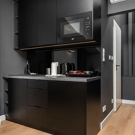 Smart - Old Town & Main Train Station - By Upstairs Apartamento *